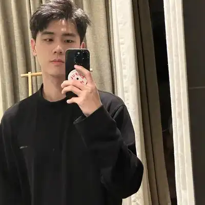 龙军伟