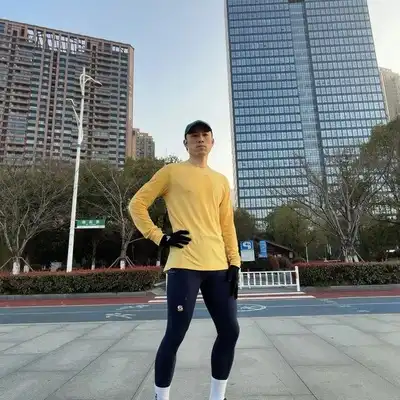 万娜泽